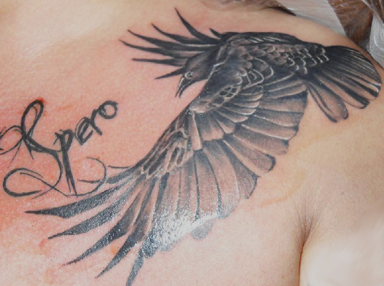 31+ Tattoo brust mann spruch , Dekollete /Brusttattoo TattooBewertung.de