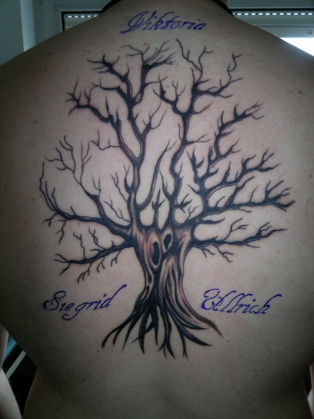 alex278: Familienbaum | Tattoos von Tattoo-Bewertung.de