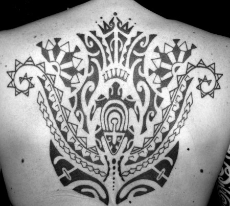 polynesischer ruecken, tahiti tattoo