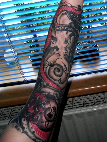 Ouroboros Sleeve