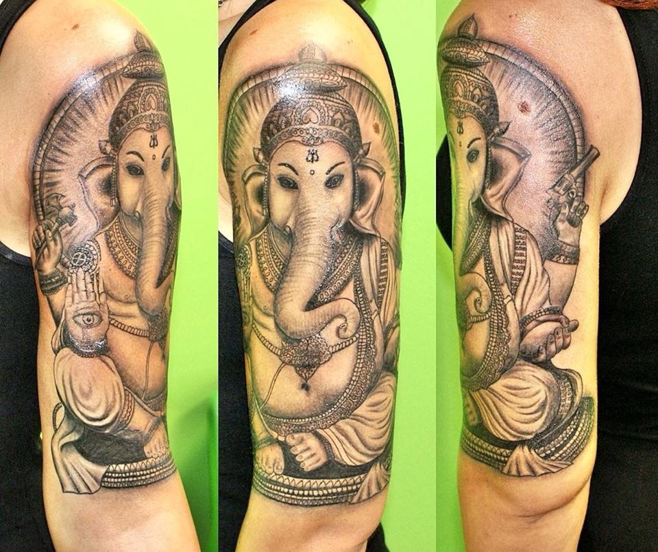 Inktattoos Ganesha Tattoos Von Tattoo Bewertung De