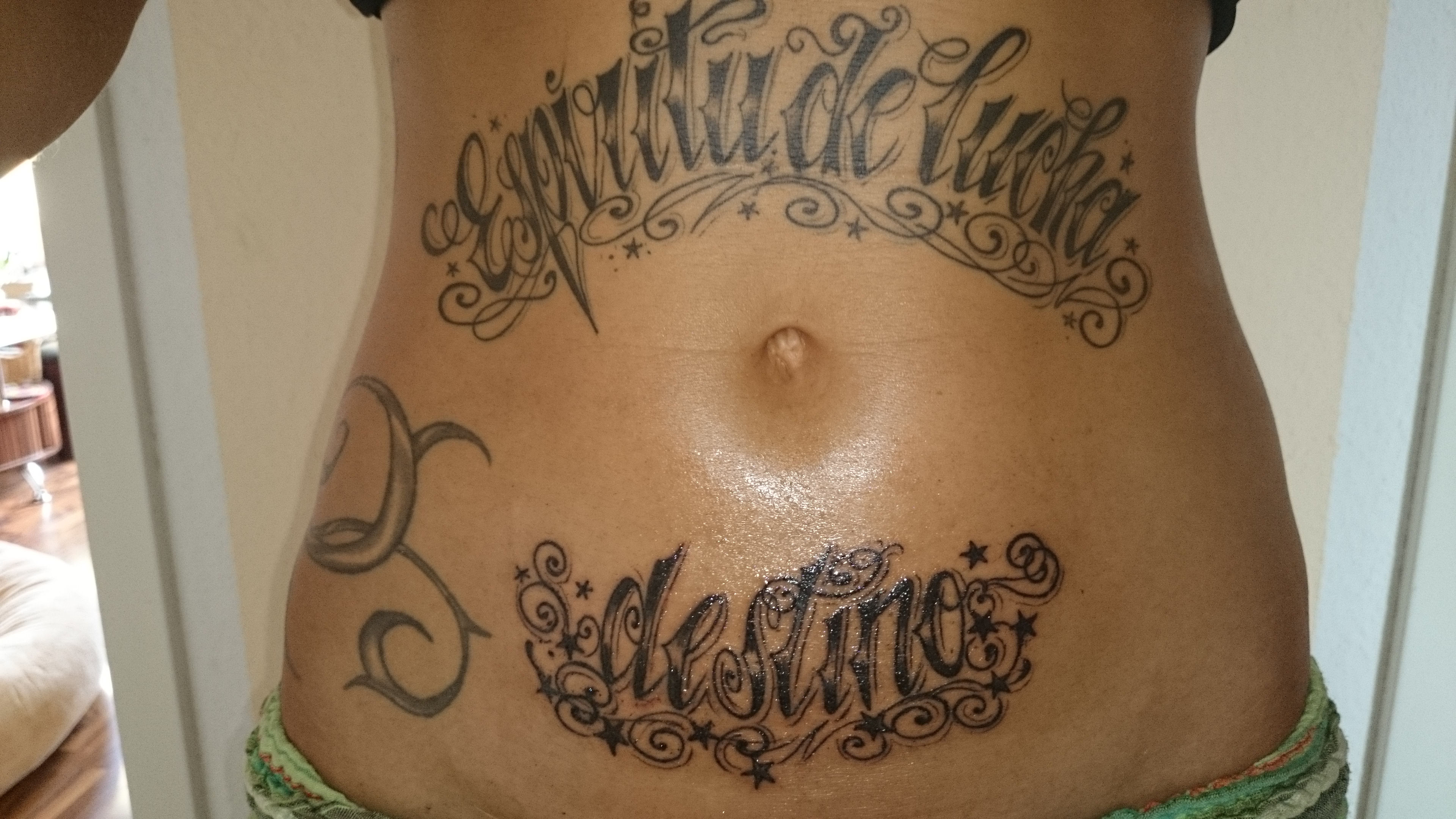 Schrift tattoo chicano Vtc