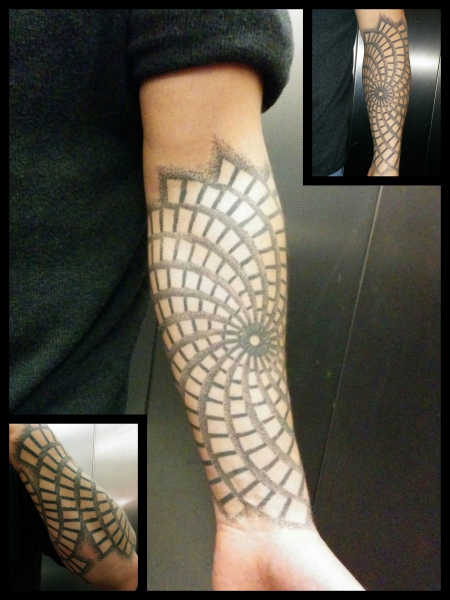 Dotworktattoo by Berlin Ink.